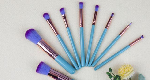 blue brush